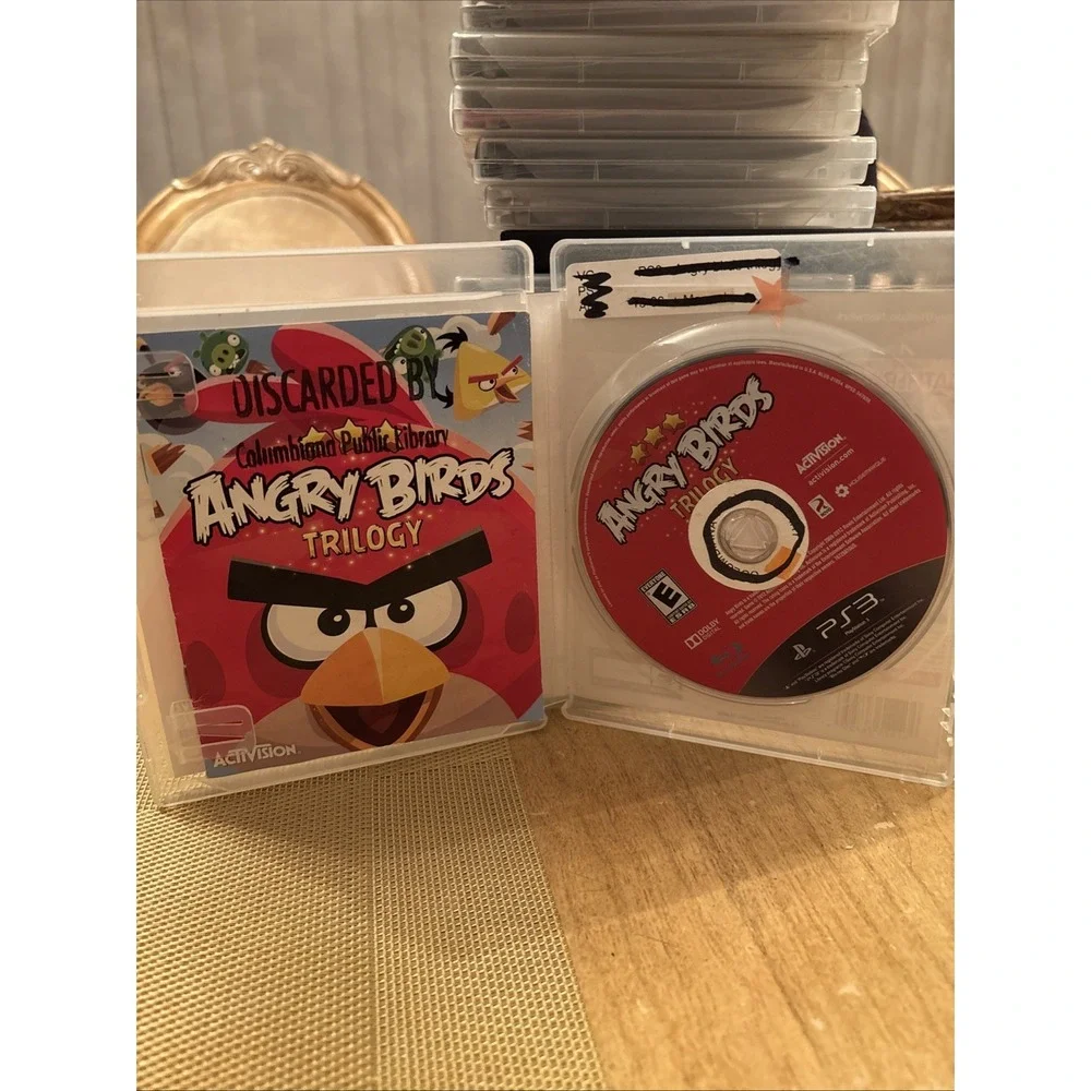 Angry Birds Trilogy (Sony PlayStation 3, 2012) Complete with/Manual